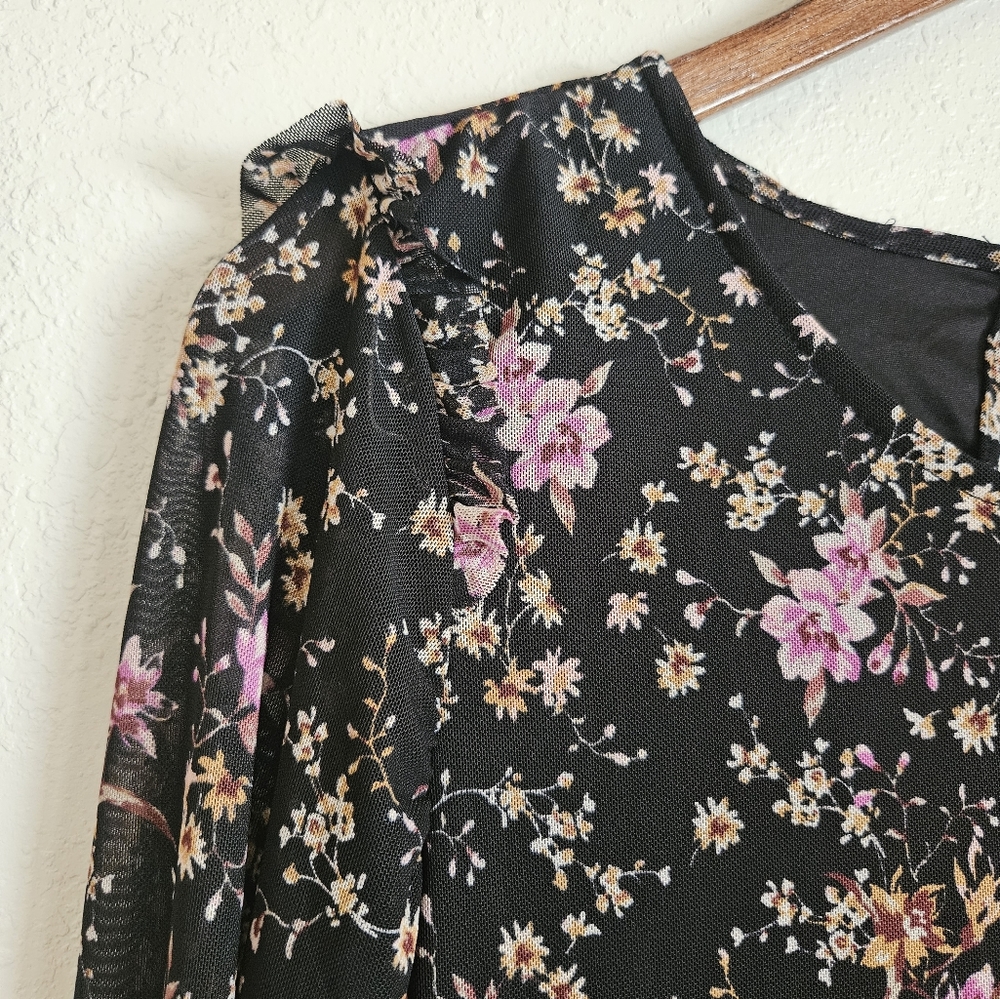 American Rag NWT Floral Long Bell Sleeve Blouse Sz M - Picture 5 of 9